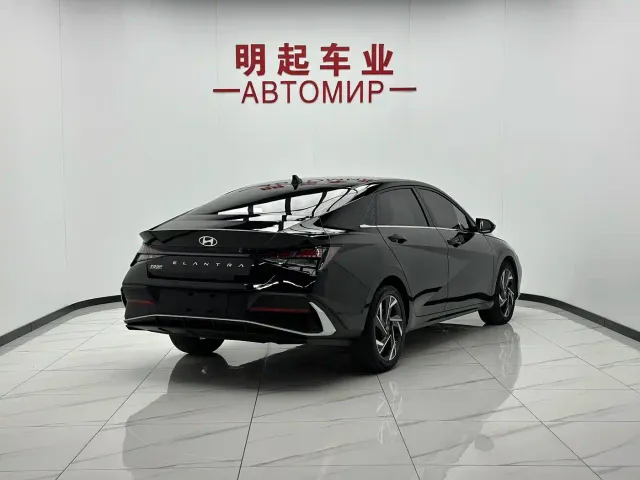 Hyundai Elantra — Фото автомобиля 7