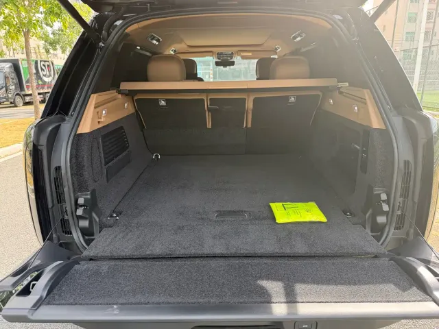 Land Rover Range Rover — Фото автомобиля 17