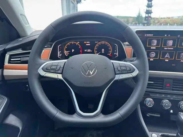 Volkswagen Bora — Фото автомобиля 15