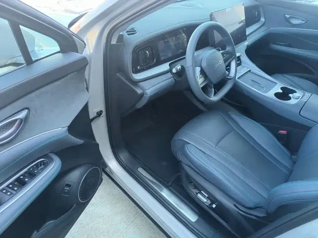 BYD Hai Shi 07 DM-i — Фото автомобиля 15
