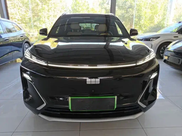 Geely Galaxy Starship 7 EM-i — Фото автомобиля 2
