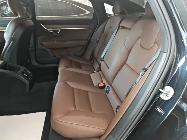Volvo S90 — Фото автомобиля 16