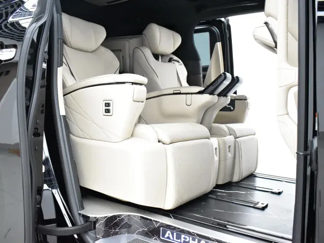 Toyota Alphard — Фото автомобиля 19