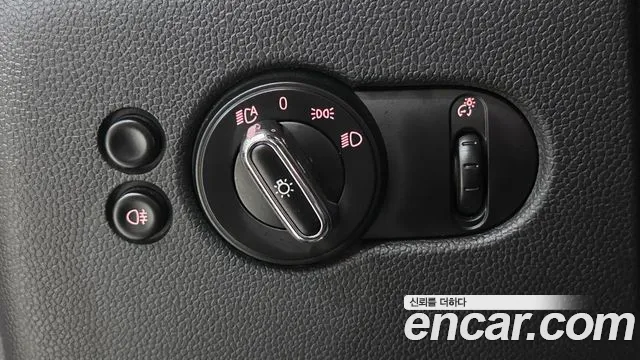 MINI Cooper — Фото автомобиля 14
