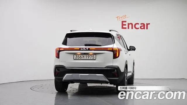 Kia Seltos New — Фото автомобиля 4