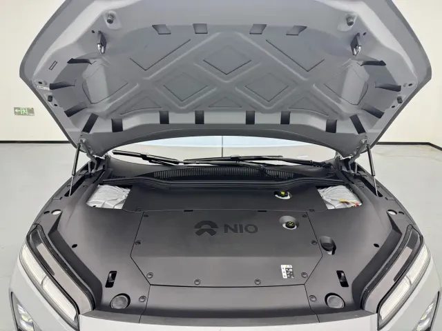 Nio ET5 Touring — Фото автомобиля 5