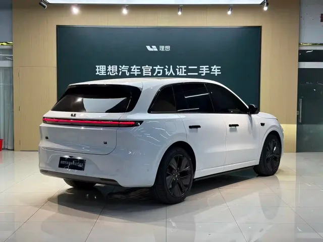 Li Auto L6 — Фото автомобиля 3