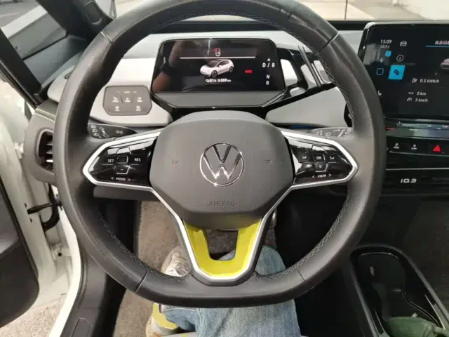 Volkswagen ID.3 — Фото автомобиля 10