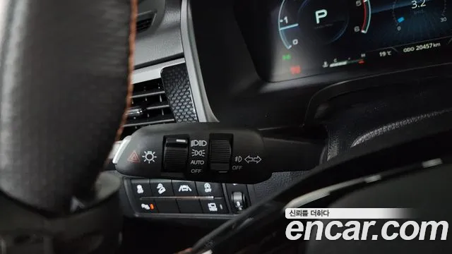 KG_Mobility_Ssangyong Rexton — Фото автомобиля 17