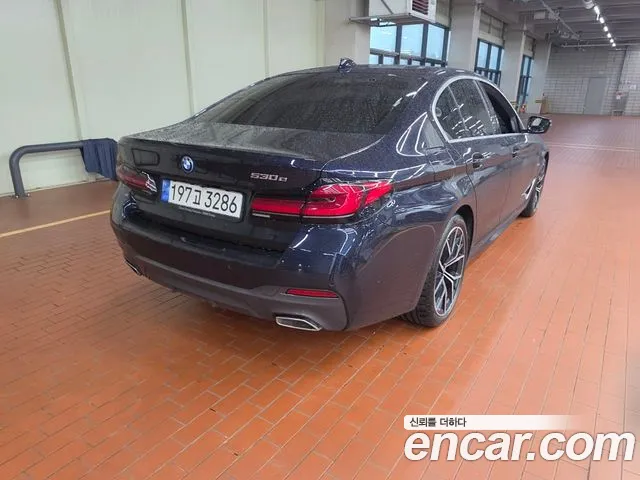 BMW 5 Series G30 — Фото автомобиля 5