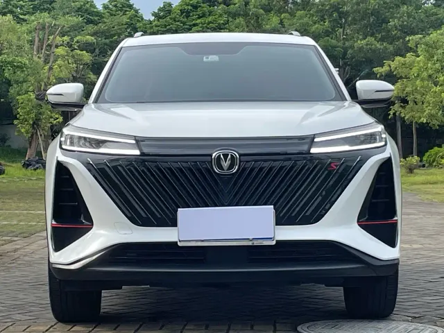 Changan CS75 Plus — Фото автомобиля 2