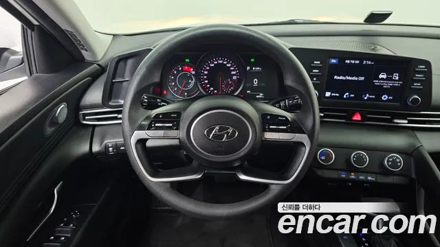 Hyundai AVANTE Avante (CN7) — Фото автомобиля 11