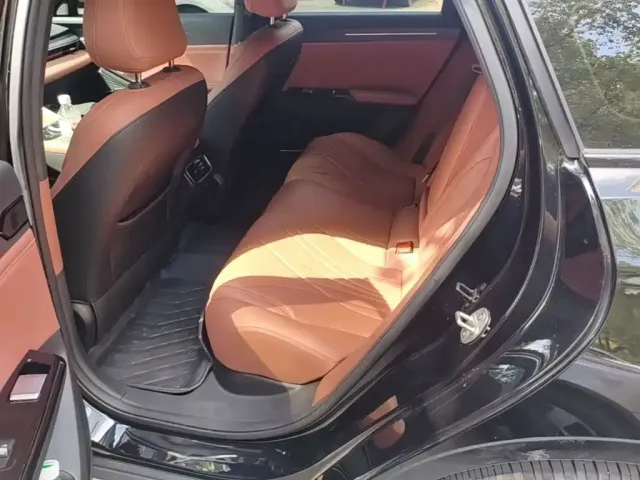 Geely Galaxy L6 — Фото автомобиля 16
