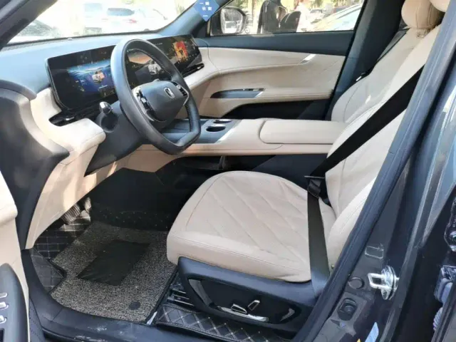 Changan CS75 Plus — Фото автомобиля 14