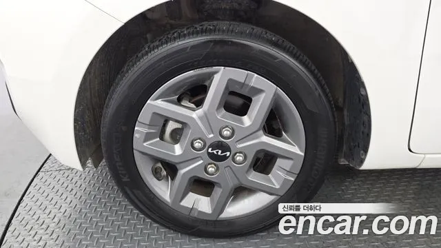 Kia RAY Новый Kia Ray Prestige — Фото автомобиля 5