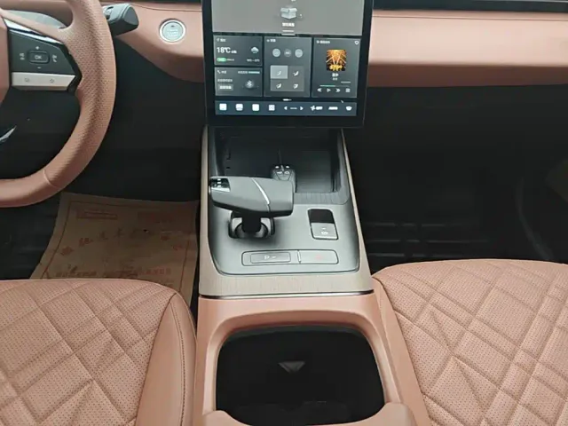 Changan Eado — Фото автомобиля 13
