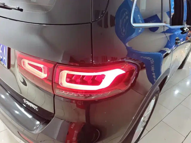 Mercedes-Benz GLB-Class — Фото автомобиля 23