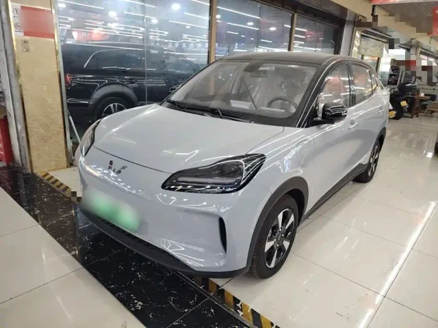Фотография автомобиля — Wuling Binguo PLUS