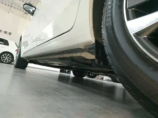 Toyota Corolla Twin Engine E+ — Фото автомобиля 21