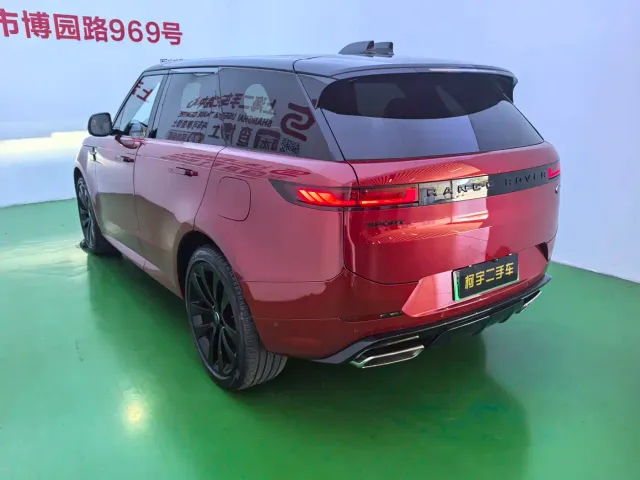 Land Rover Range Rover Sport — Фото автомобиля 6