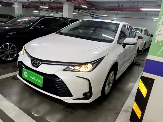 Фотография автомобиля — Toyota Corolla
