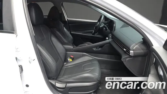 Hyundai AVANTE Avante (CN7) — Фото автомобиля 11