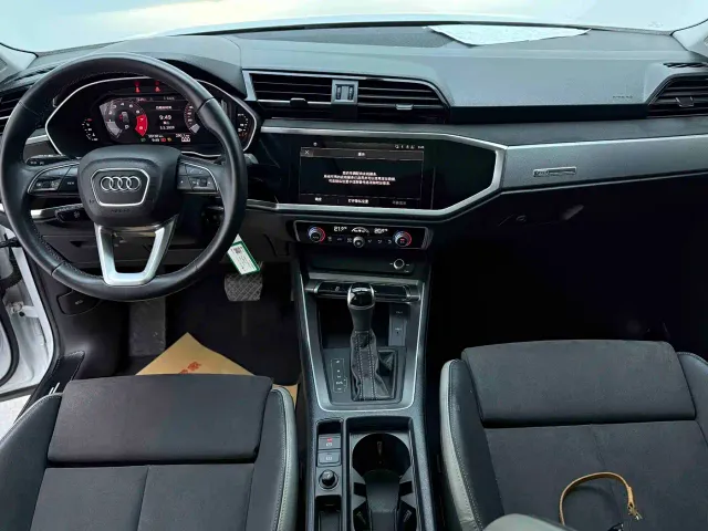 Audi Q3 — Фото автомобиля 28