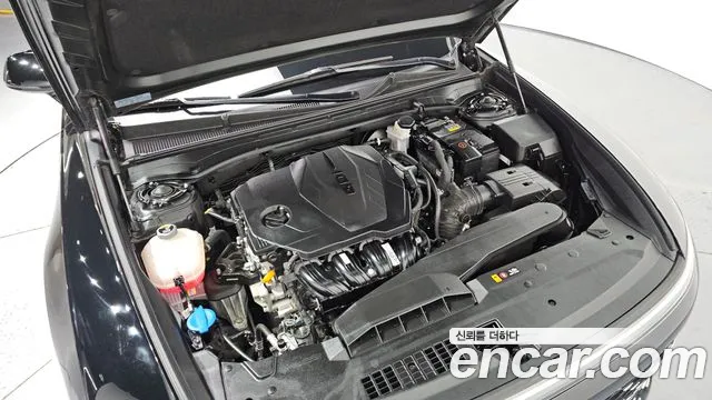 Hyundai Grandeur GN7 — Фото автомобиля 9