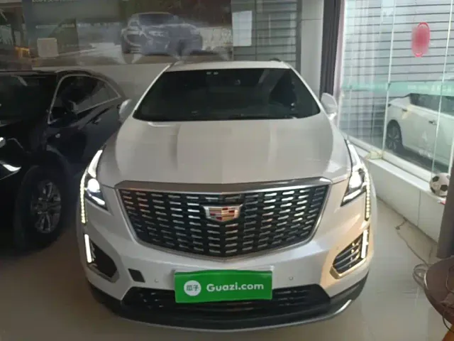 Cadillac XT5 — Фото автомобиля 2