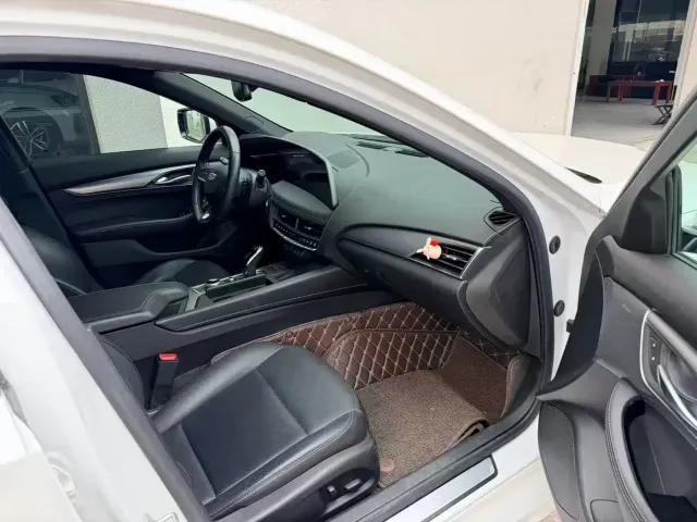 Cadillac CT5 — Фото автомобиля 8
