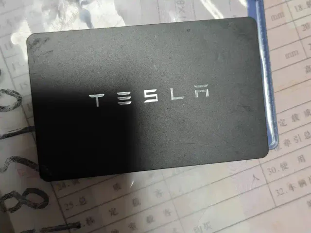 Tesla Model Y — Фото автомобиля 8