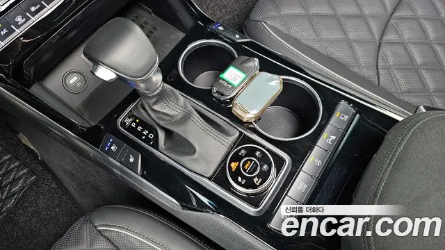 Kia Mohave Mohave The Master Дизель 3.0 4WD 6 мест — Фото автомобиля 9