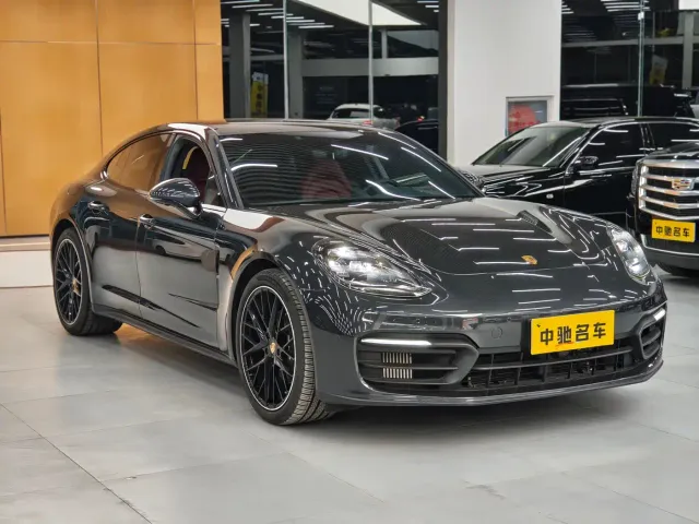 Porsche Panamera — Фото автомобиля 2