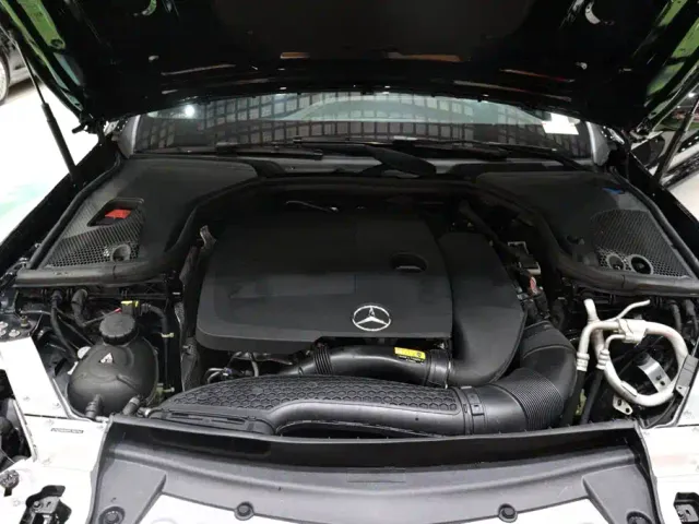 Mercedes-Benz E-Class — Фото автомобиля 26