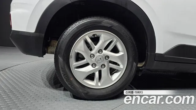 Hyundai Venue — Фото автомобиля 5