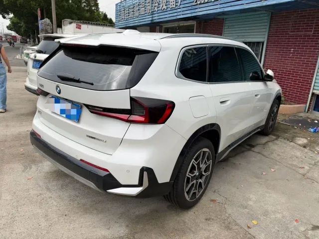BMW X1 — Фото автомобиля 12