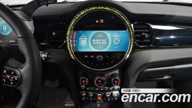 Mini Cooper Cooper Classic Plus — Фото автомобиля 14