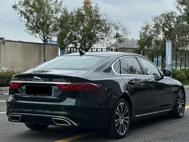 Jaguar XFL — Фото автомобиля 14