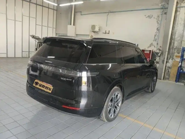 Lynk & Co 900 — Фото автомобиля 9