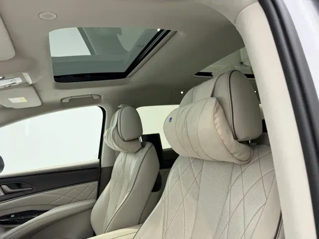 Denza Denza D9 2022 DM-i 970 All-Wheel Drive Honor Edition — Фото автомобиля 25