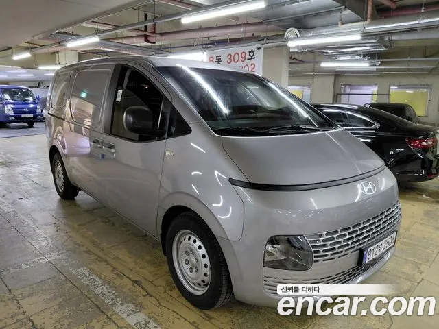 Hyundai Staria Staria Карго 3 места — Фото автомобиля 3