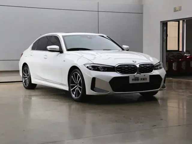 BMW 3 Series — Фото автомобиля 30