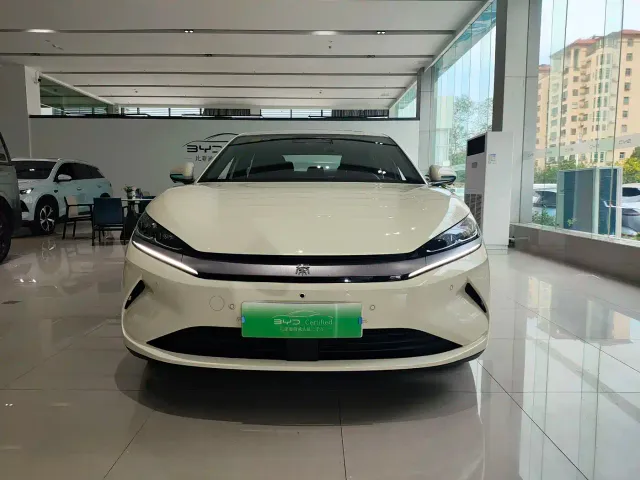 BYD Qin L — Фото автомобиля 19