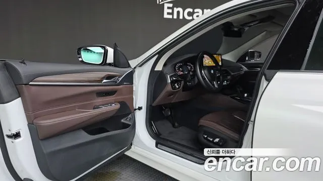 BMW Gran Turismo — Фото автомобиля 10