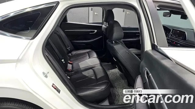 Hyundai Sonata Sonata (DN8) 2.0 LPG(Для проката) — Фото автомобиля 11