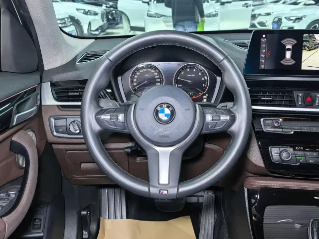 BMW X1 — Фото автомобиля 10