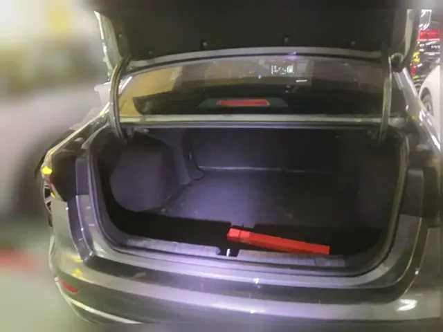 Geely Emgrand 2022 4th Generation 1.5L CVT Premium — Фото автомобиля 5