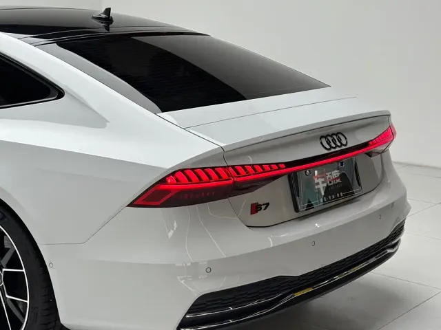 Audi A7 — Фото автомобиля 21