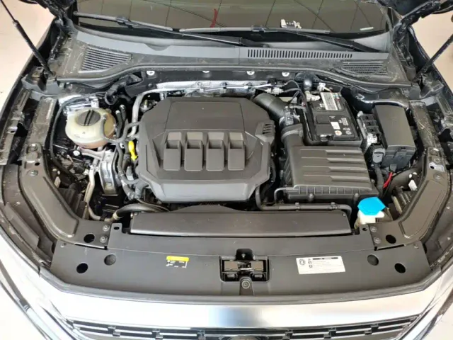Volkswagen Passat — Фото автомобиля 19