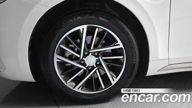 Hyundai Grandeur Новый Grandeur IG 3.0 LPi (Для проката) — Фото автомобиля 5